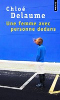 Une femme personne dedans